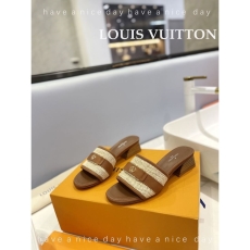 Louis Vuitton Slippers